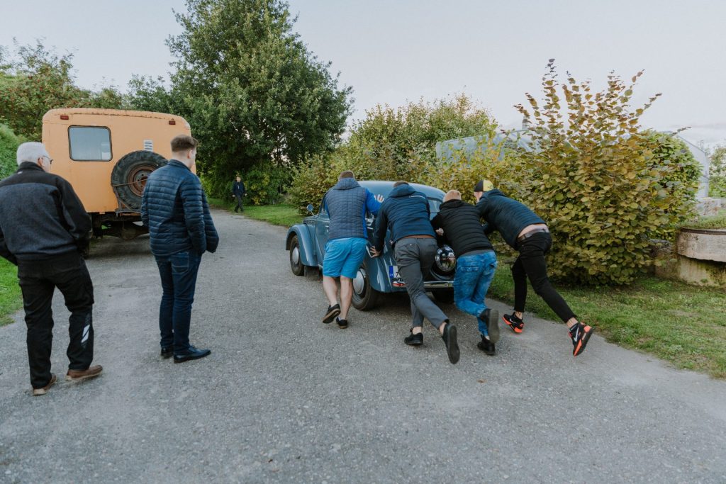 Kādi komandas saliedēšanās pasākumi tiek rīkoti Nākotnes parkā?