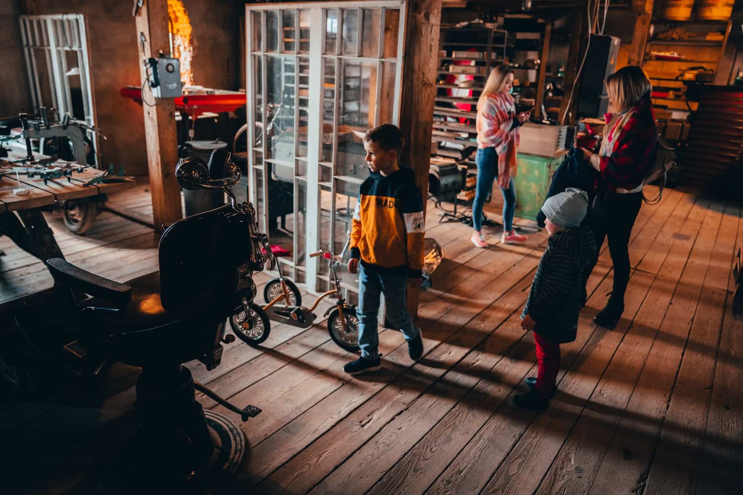 Kas jāņem vērā, plānojot ekskursijas ģimenēm Nākotnes parkā?